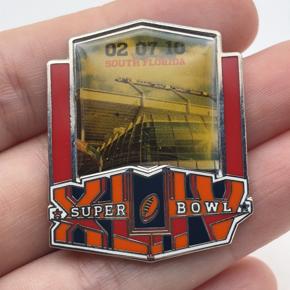 2010 Super Bowl XLIV NFL New Orleans Saints Indianapolis Colts Lapel Hat Pin